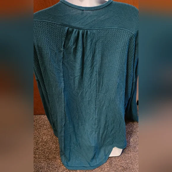 Free People women's green/teal Button-Up waffle Top szM - Picture 7 of 8